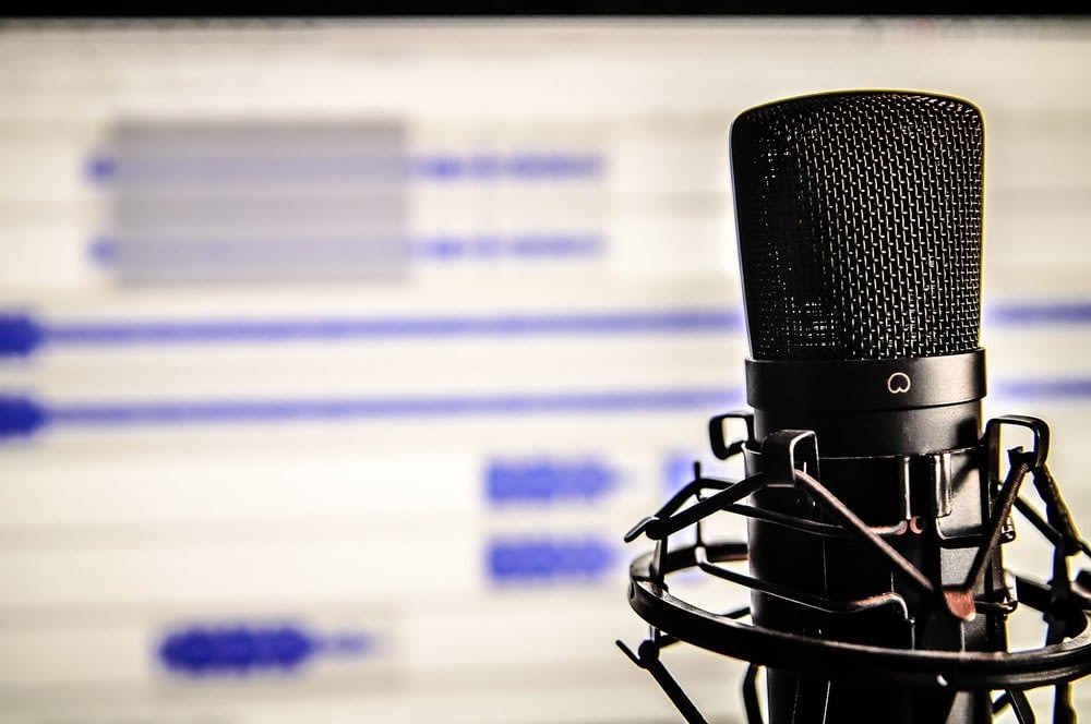 best healthcare podcasts